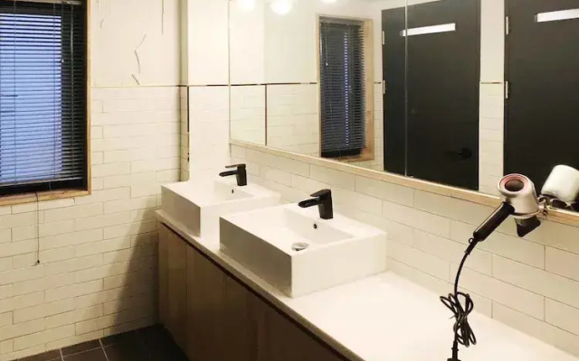 Seoul Cube Itaewon - Hostel