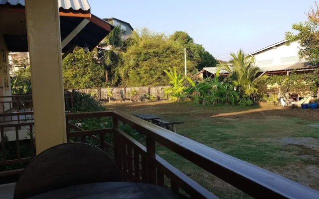 Benjapirom Private House