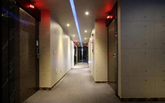 Sono Hotel