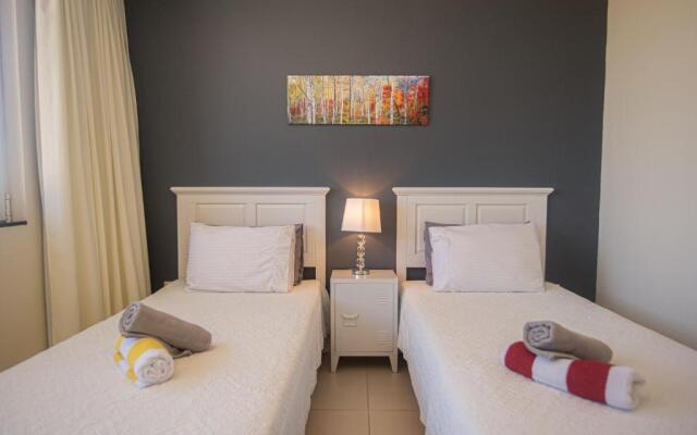 Las Islas Condo 8 in Noord