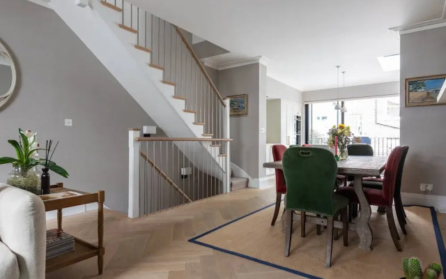 Callcott Street IV by Onefinestay