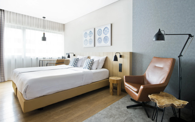 Urban Lodge Hotel