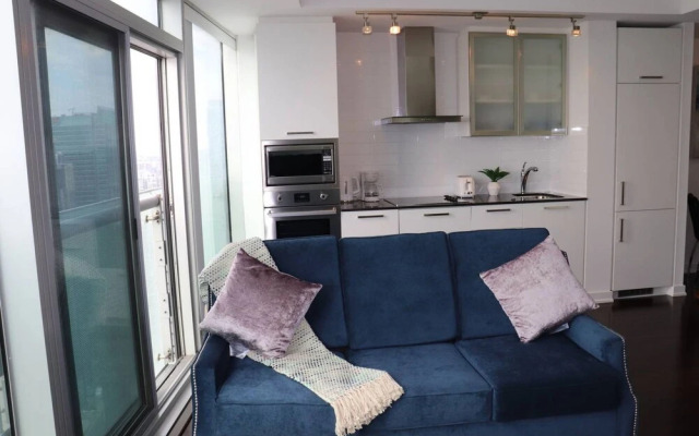 Aaira Suites CN Tower View