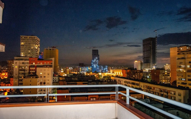 Lovely 1- Bedroom Apartm, Huge Balcony, Lovely View