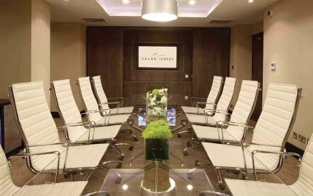 Grand Jersey Hotel & Spa