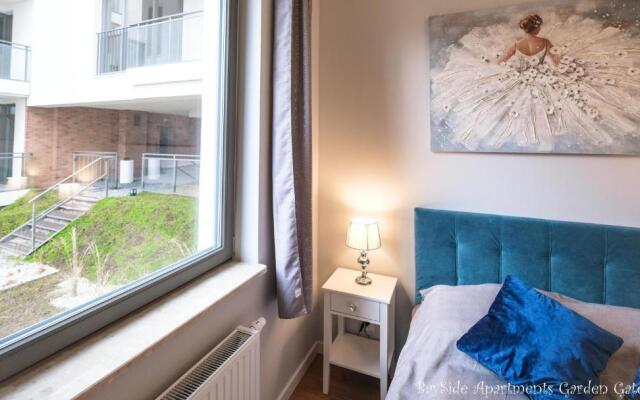 BaySide Apartments Garden Gates