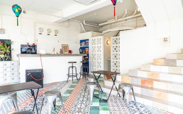 Okinawa Guest House Chanpuru - Hostel