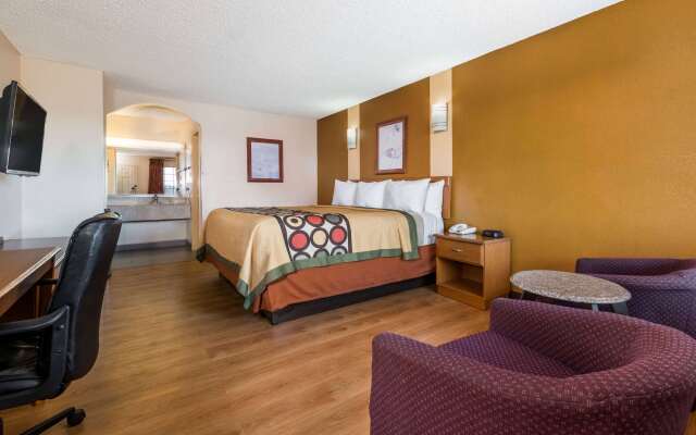 Super 8 by Wyndham Waco/Mall area TX