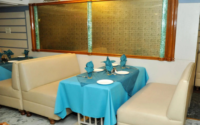 Chandra Inn
