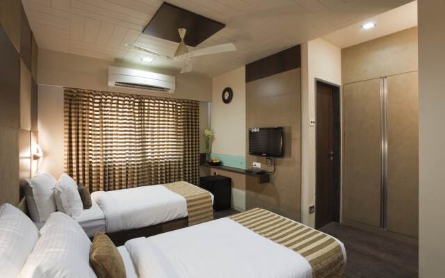 Skylark Business Hotel