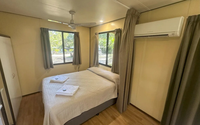 1770 Holiday Village