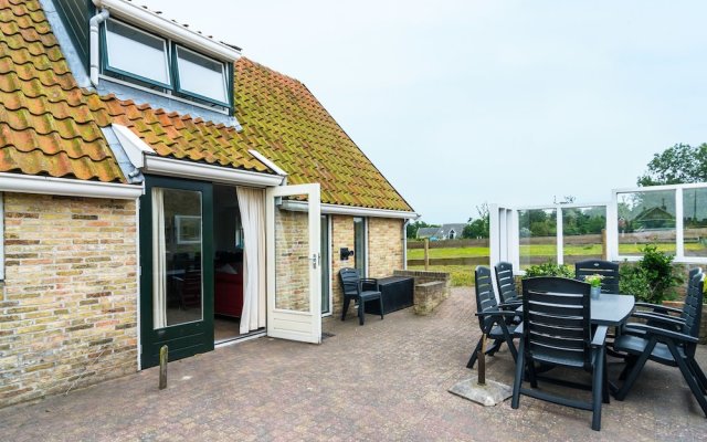 Comfortable Cottage Near Sea in Oosterend Terschelling
