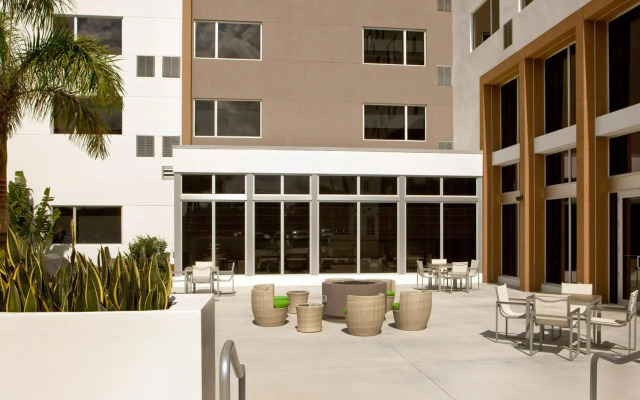 Element Miami Doral