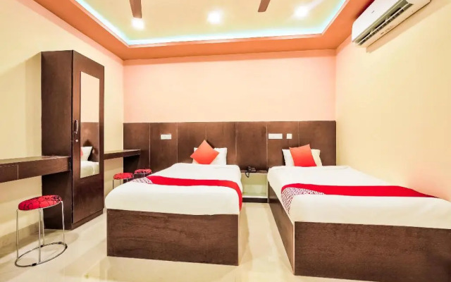 Joliday Inn By OYO Rooms