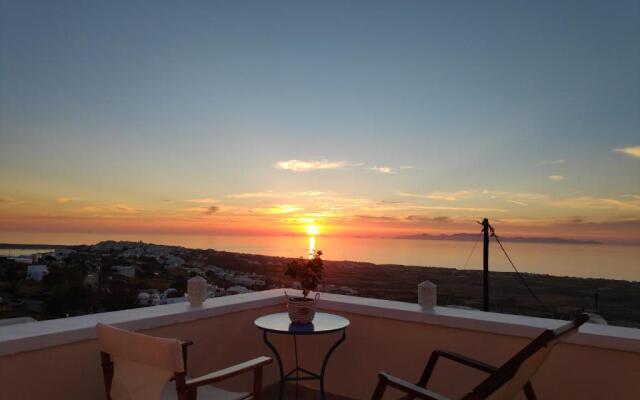 Sunset Paradise Oia Apartments