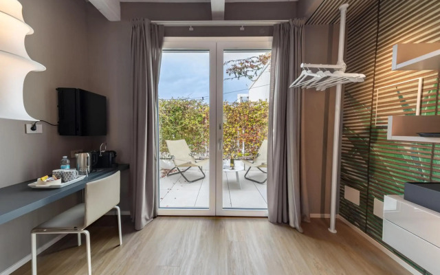 Open Hotel