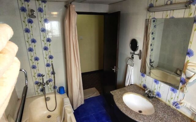 Hotel Royal Century