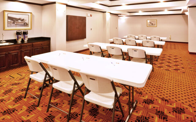 Spark by Hilton Catoosa
