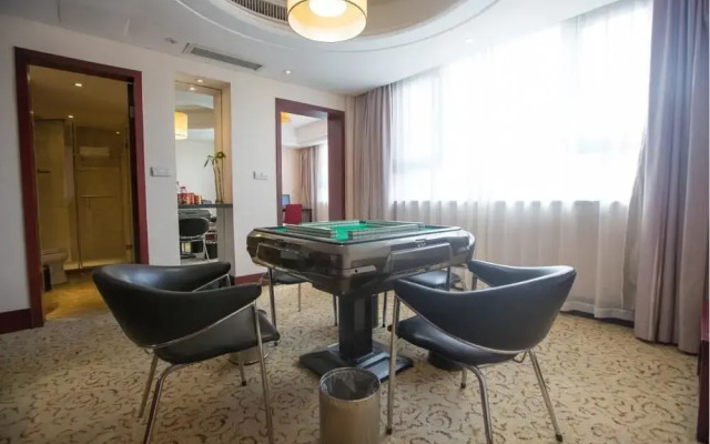 Mingxiang Hotel (Wenling Zeguo Passenger Transport Center)