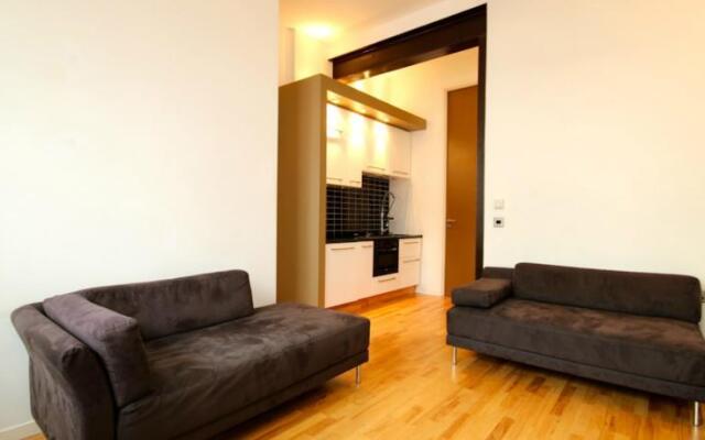 FG Property - Notting Hill, Ladbroke Crescent, Flat 1