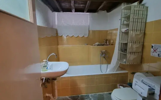 "skopelos- Iris - Your Traditional Home"