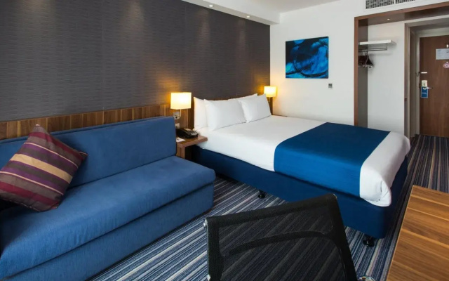 Holiday Inn Express London - Wimbledon South by IHG