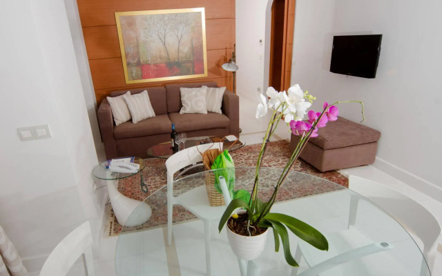 Bellevue On The Beach Suites