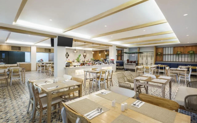 Swiss-Belcourt Lombok