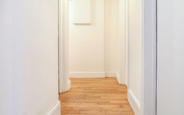 Sidney Street B - Deluxe Single Room 4