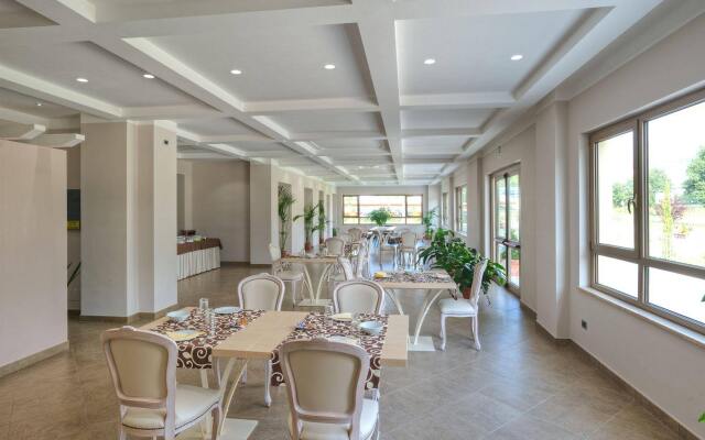 GigaHotel