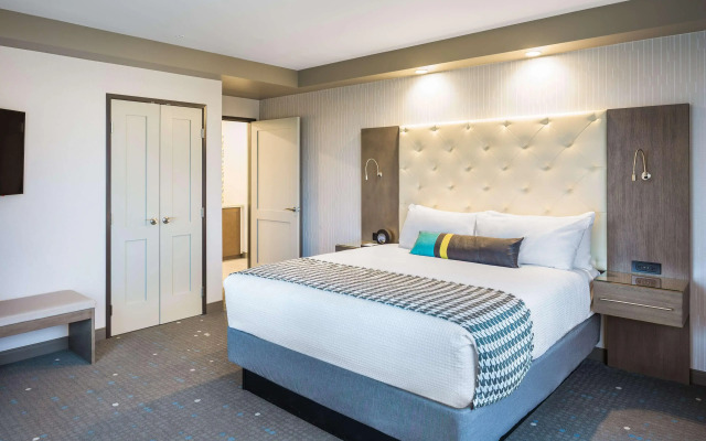Best Western Premier Hotel at Fisher's Landing