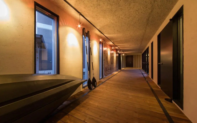 365BASE outdoor hostel