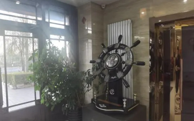 Guanxia Business Hotel