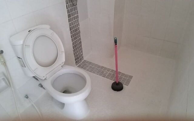 Oyo 648 Ake Apartment