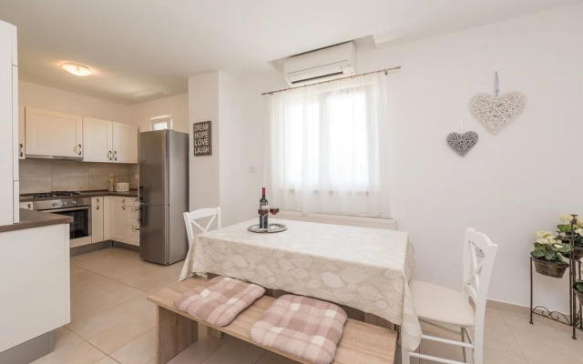 Comfortable Apartment Miriam