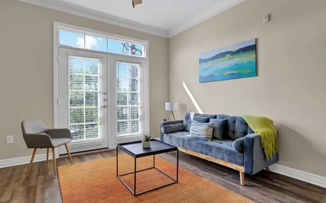 FRONTDESK Calais Midtown Apts Houston