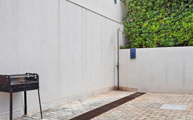 Elegant Apartment in Avola near Sea Beach