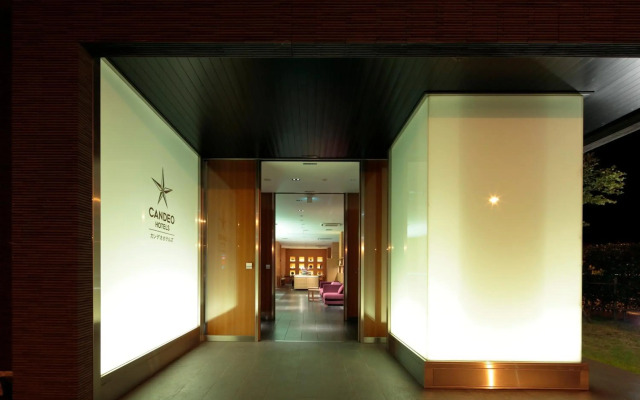 hotelImage
