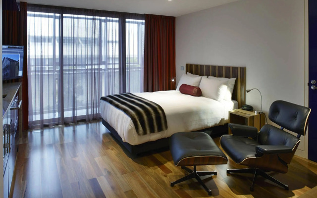 Salamanca Wharf Hotel