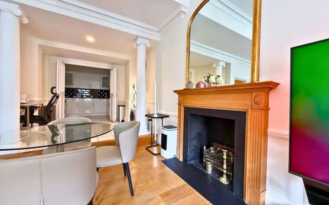 Knightbridge Hydepark 2b2b and Garden