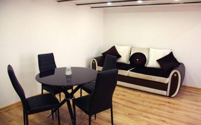 Apartment on Tabidze