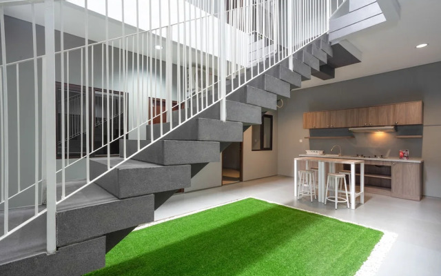 RedDoorz Plus near JIEXPO Kemayoran