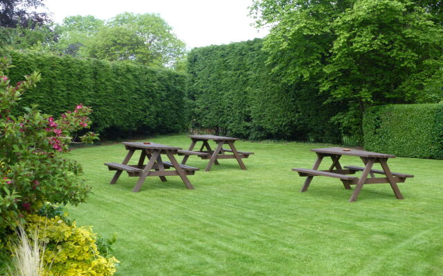 The Cedars Hotel