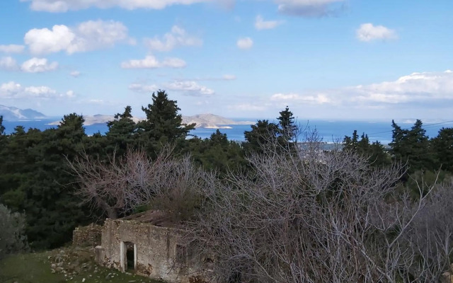 Traditional house in Asfendiou