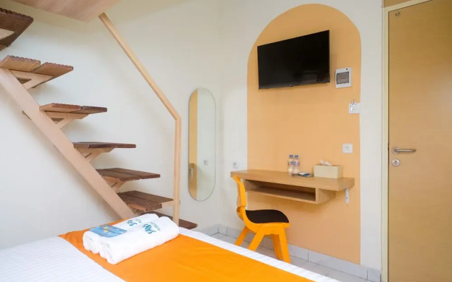 Sans Hotel Aurum Majapahit Semarang
