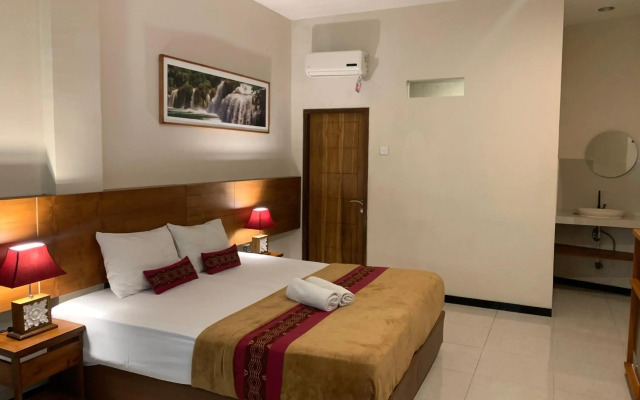 Kuta Suci Beach Hotel