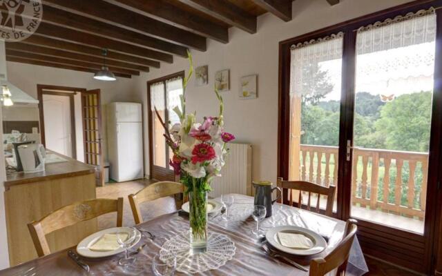 Gîte Les Salles, 3 pièces, 4 personnes - FR-1-496-161