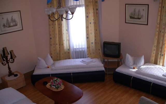 Hotel garni Djaran