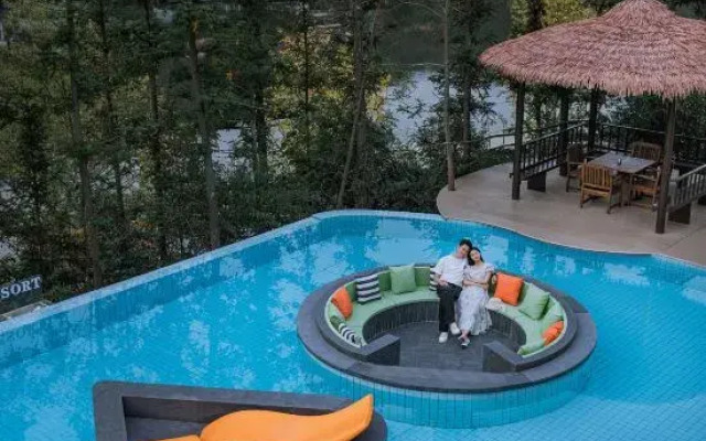 Moganshan Sky Swimming Pool Resort