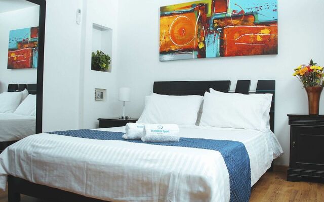 Hotel Travelers Sport